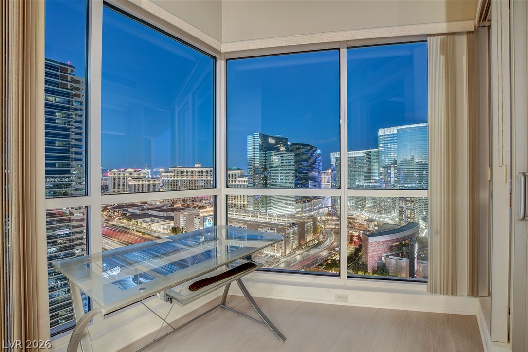 4575 Dean Martin Drive 2812