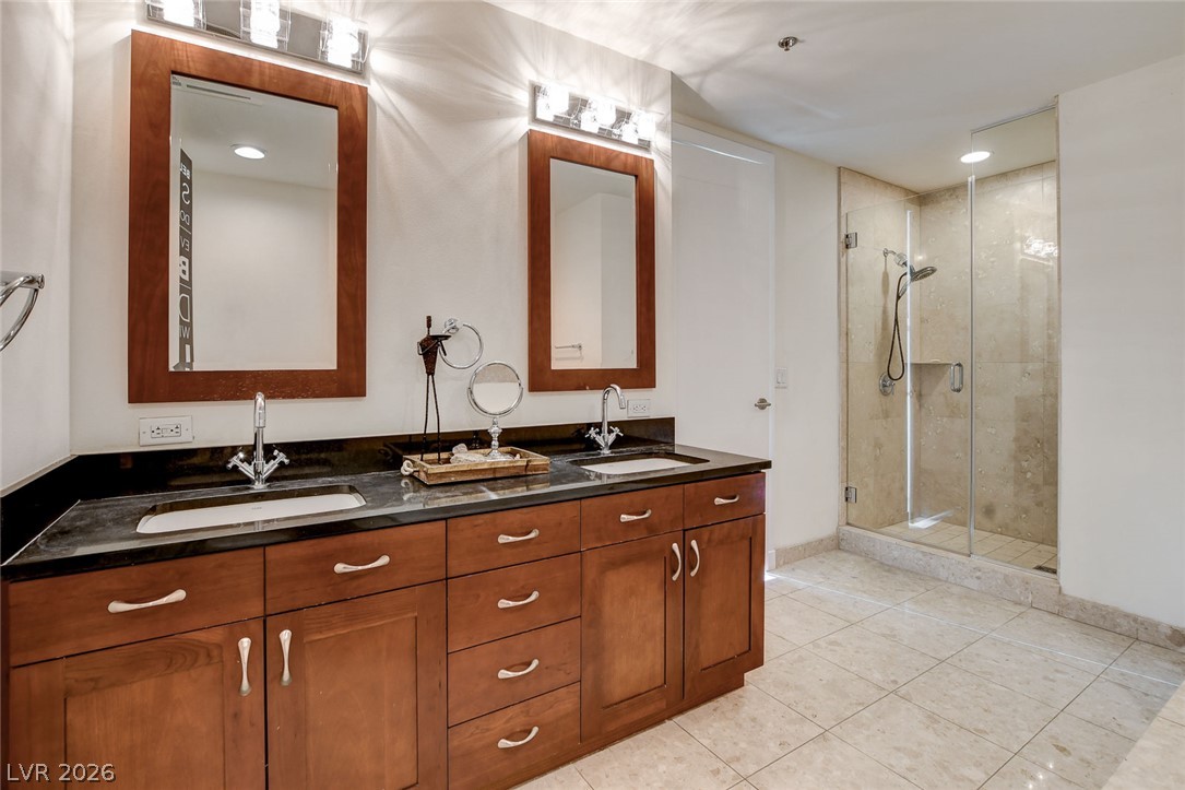 4575 Dean Martin Drive 2812