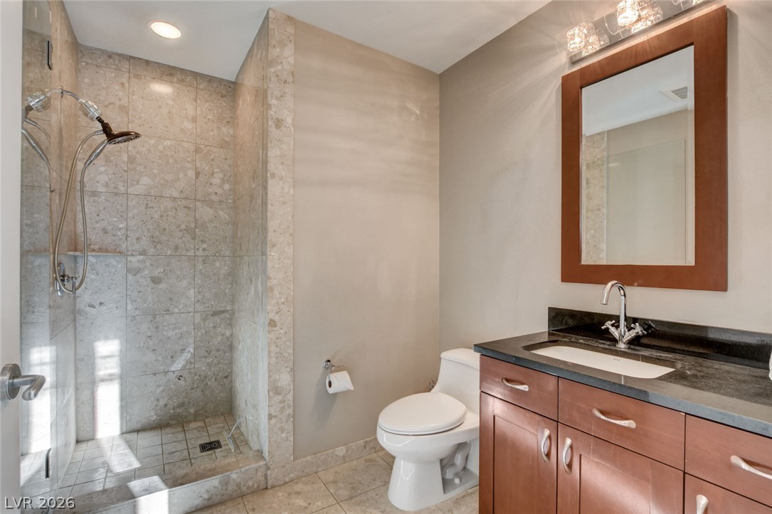 4575 Dean Martin Drive 2812