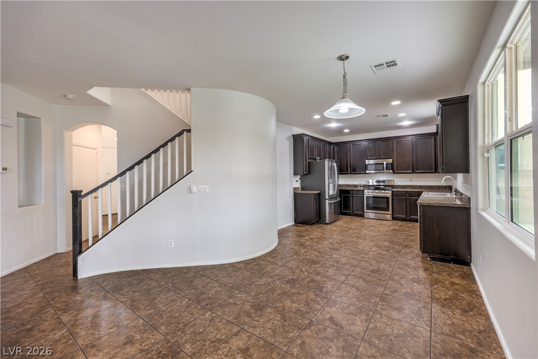 6425 Trautman Court