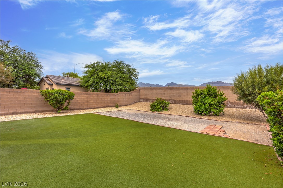 6425 Trautman Court