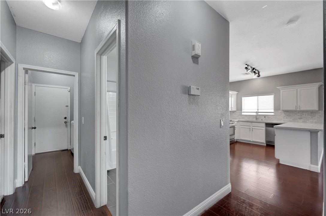 3813 Magenta Hills Drive