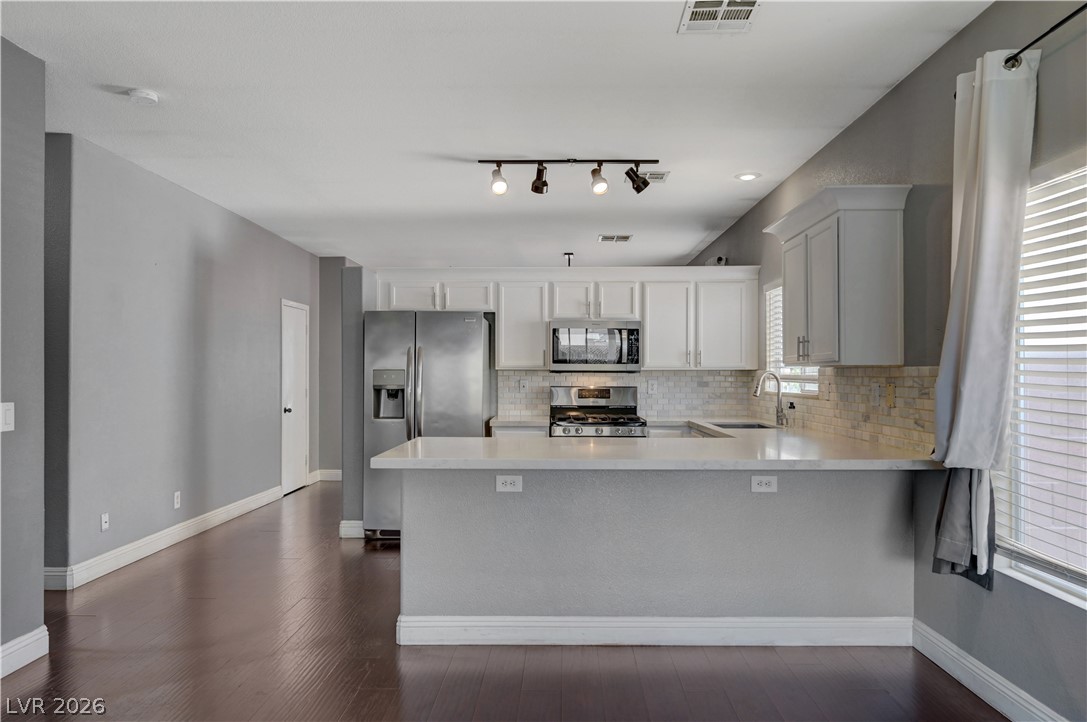 3813 Magenta Hills Drive