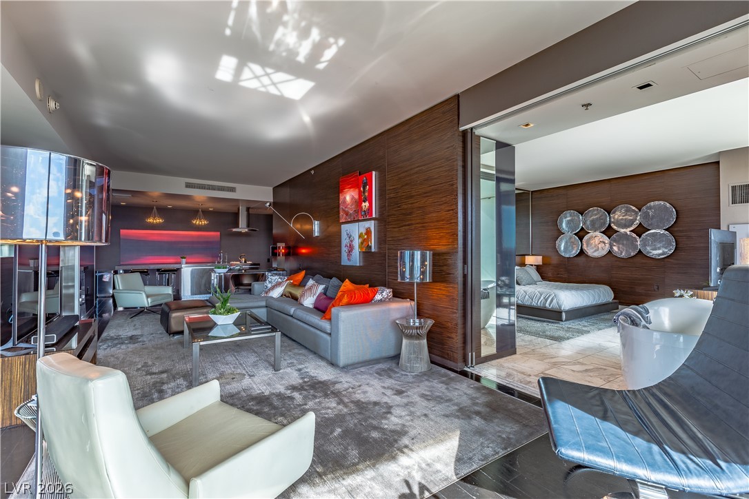 4381 West FLAMINGO Road 25301