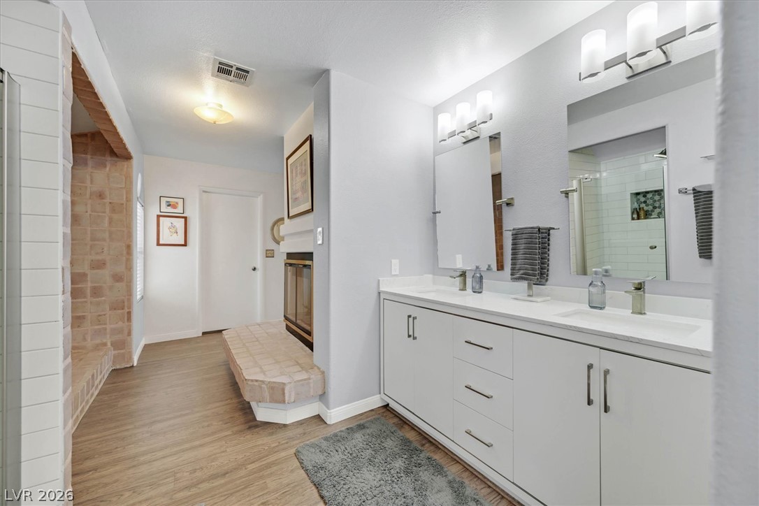 9408 Hollycrest Drive