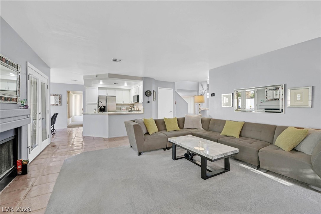 9408 Hollycrest Drive
