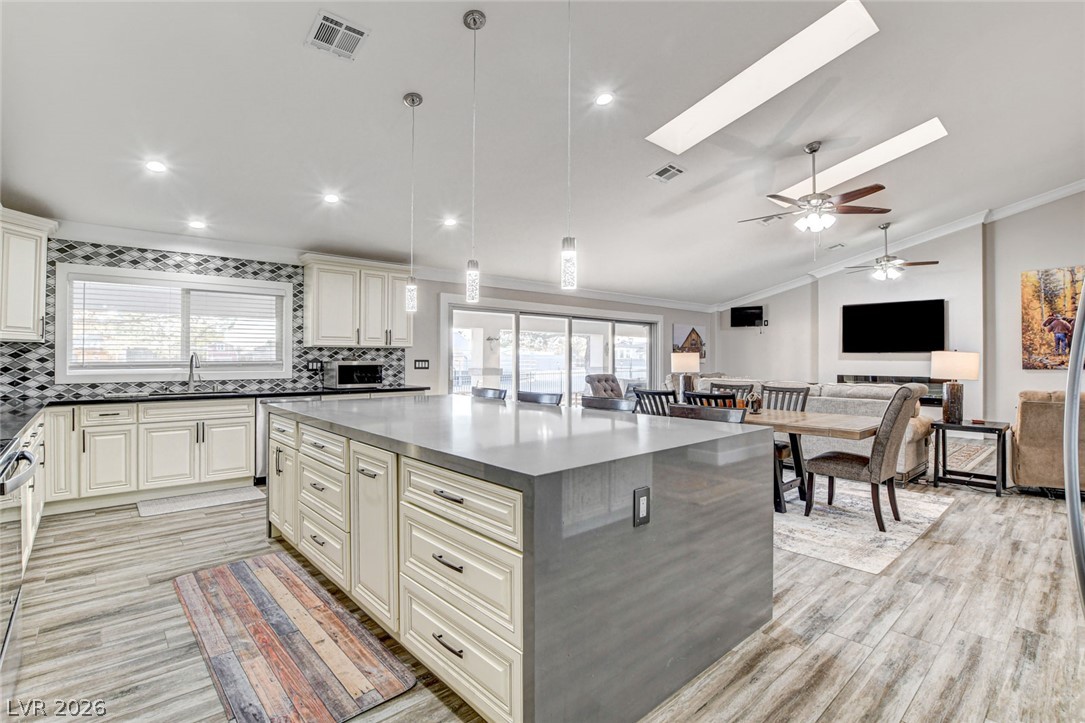 5353 Dorrell Lane