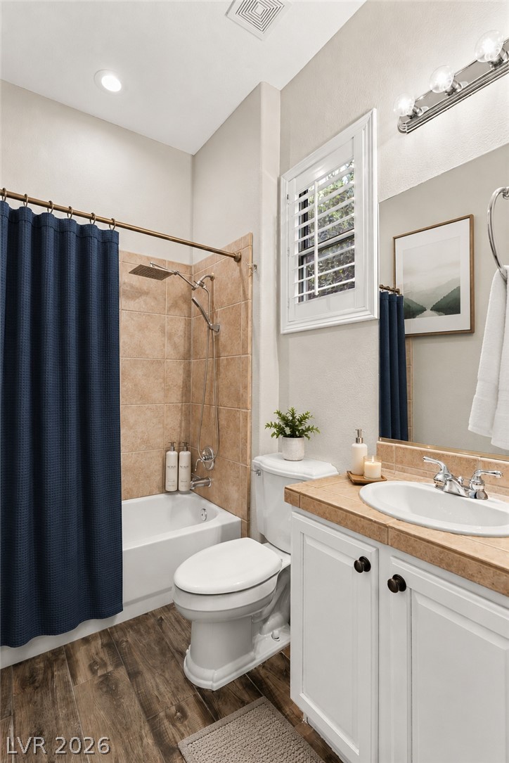 25 Kittansett Loop