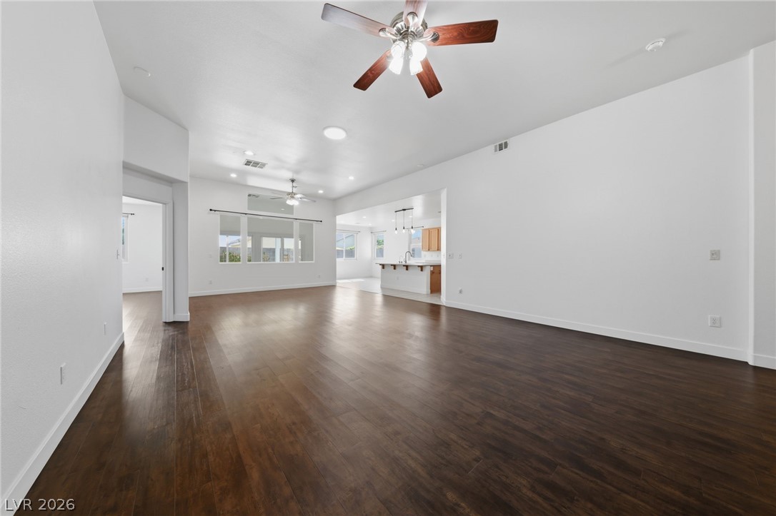 9020 Saw Horse Street