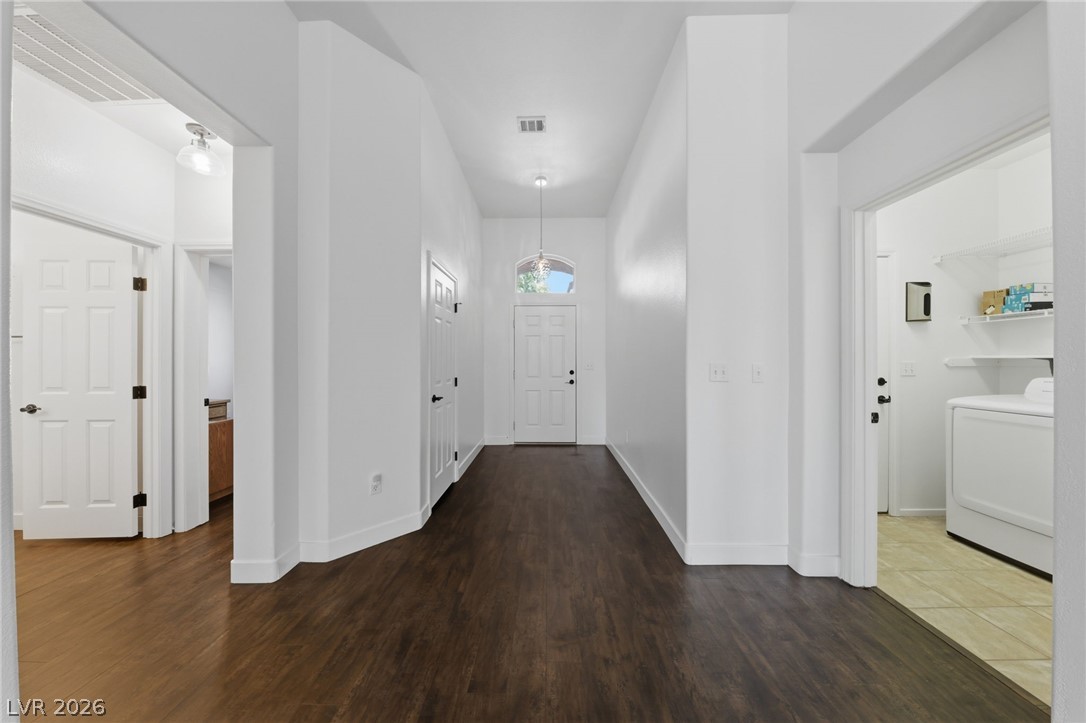 9020 Saw Horse Street