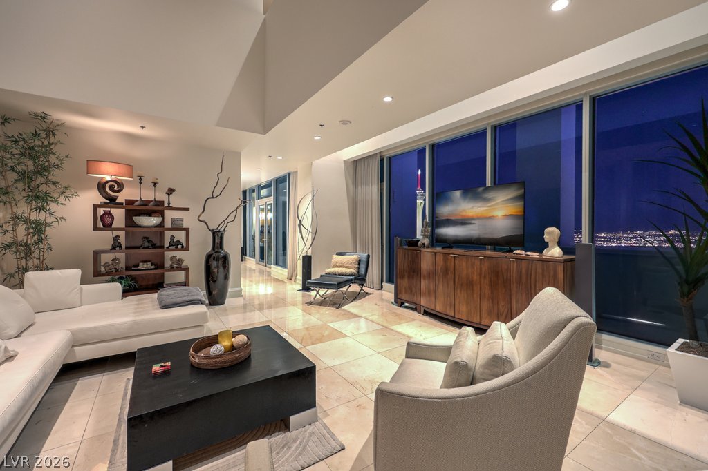 2700 Las Vegas Boulevard 4304