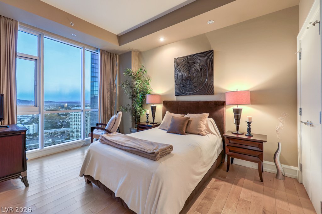 2700 Las Vegas Boulevard 4304