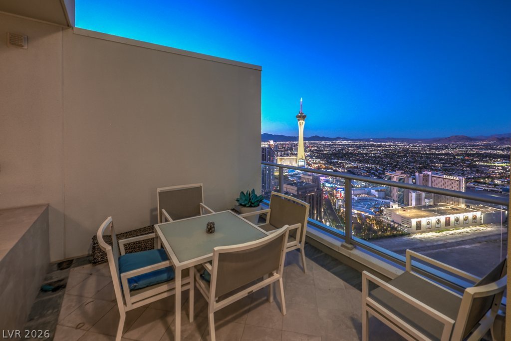 2700 Las Vegas Boulevard 4304