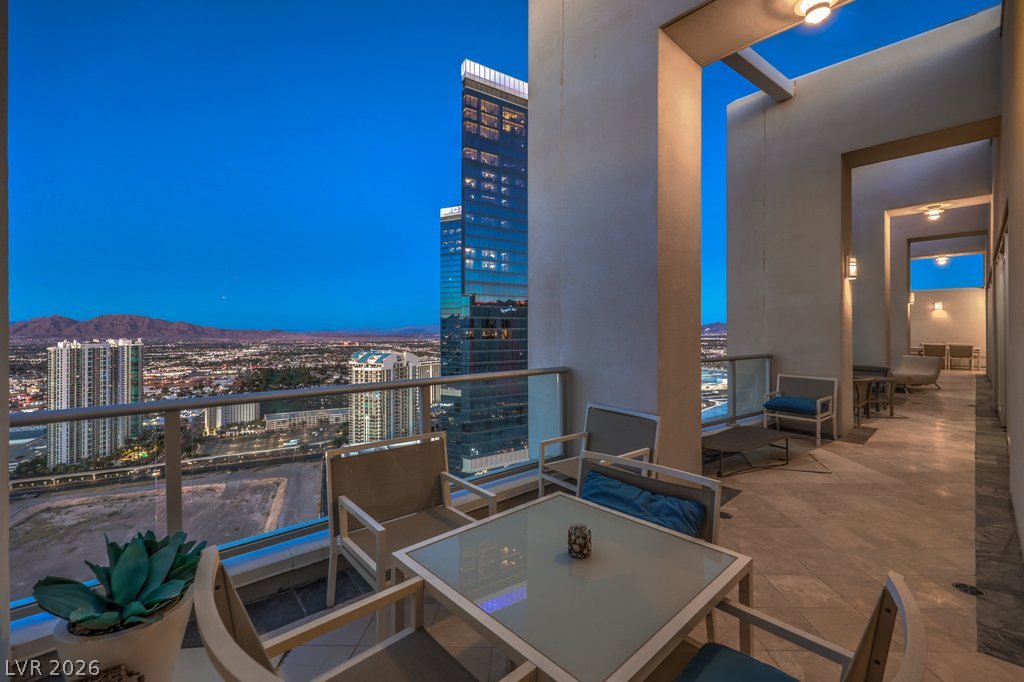 2700 Las Vegas Boulevard 4304