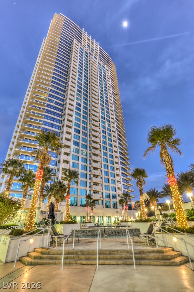 2700 Las Vegas Boulevard 4304