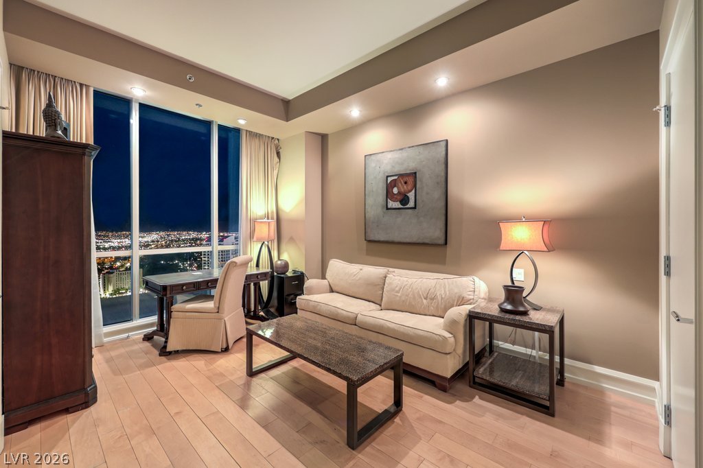 2700 Las Vegas Boulevard 4304