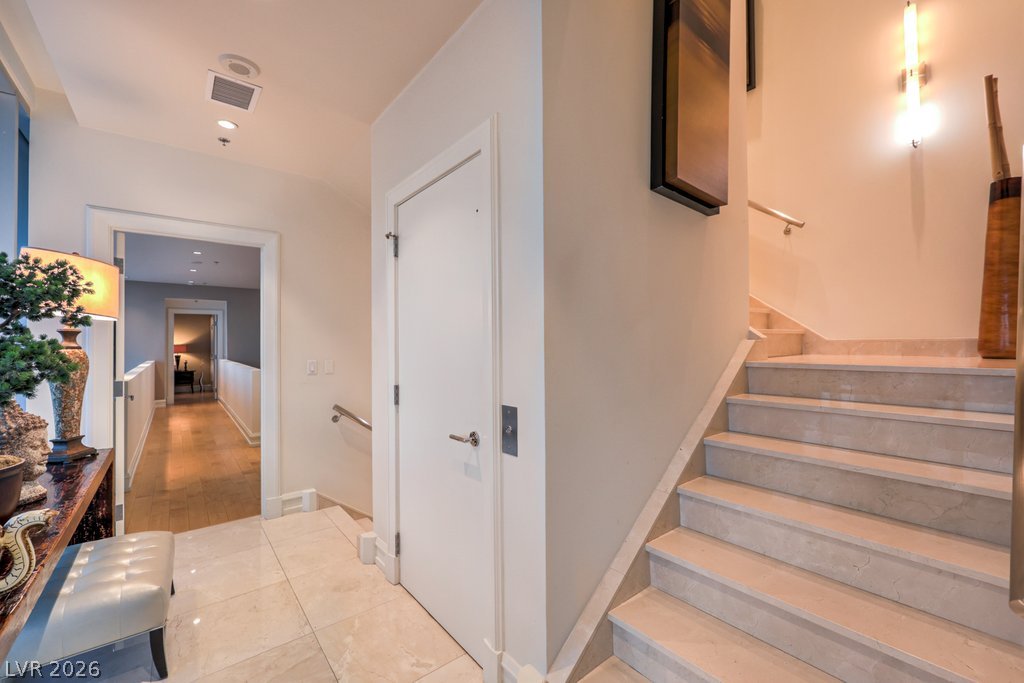 2700 Las Vegas Boulevard 4304
