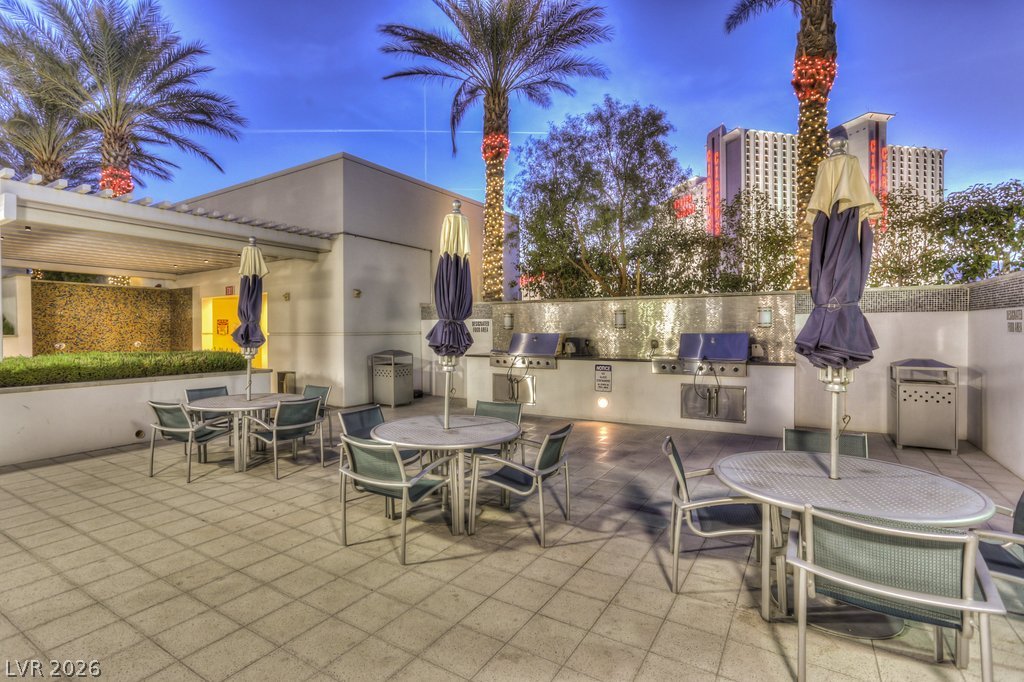 2700 Las Vegas Boulevard 4304