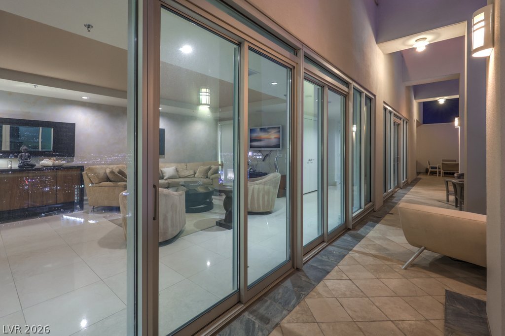 2700 Las Vegas Boulevard 4304