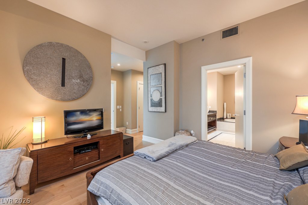 2700 Las Vegas Boulevard 4304