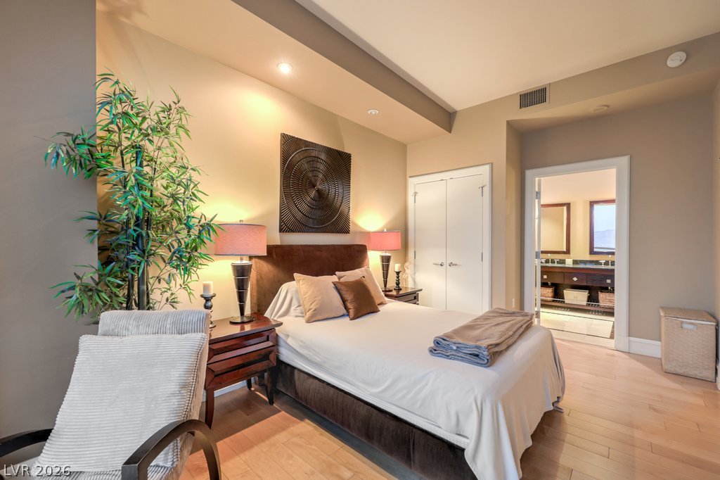 2700 Las Vegas Boulevard 4304