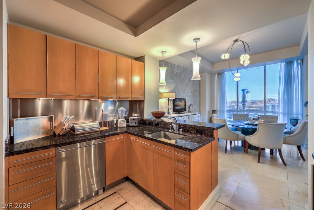 2700 Las Vegas Boulevard 4304