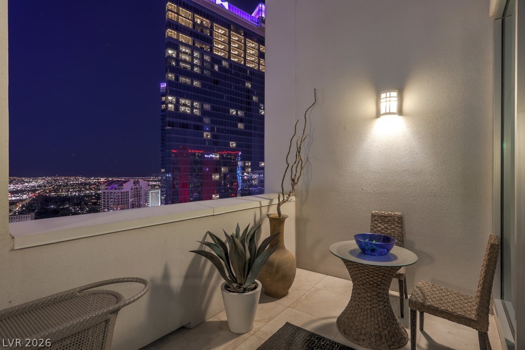 2700 Las Vegas Boulevard 4304