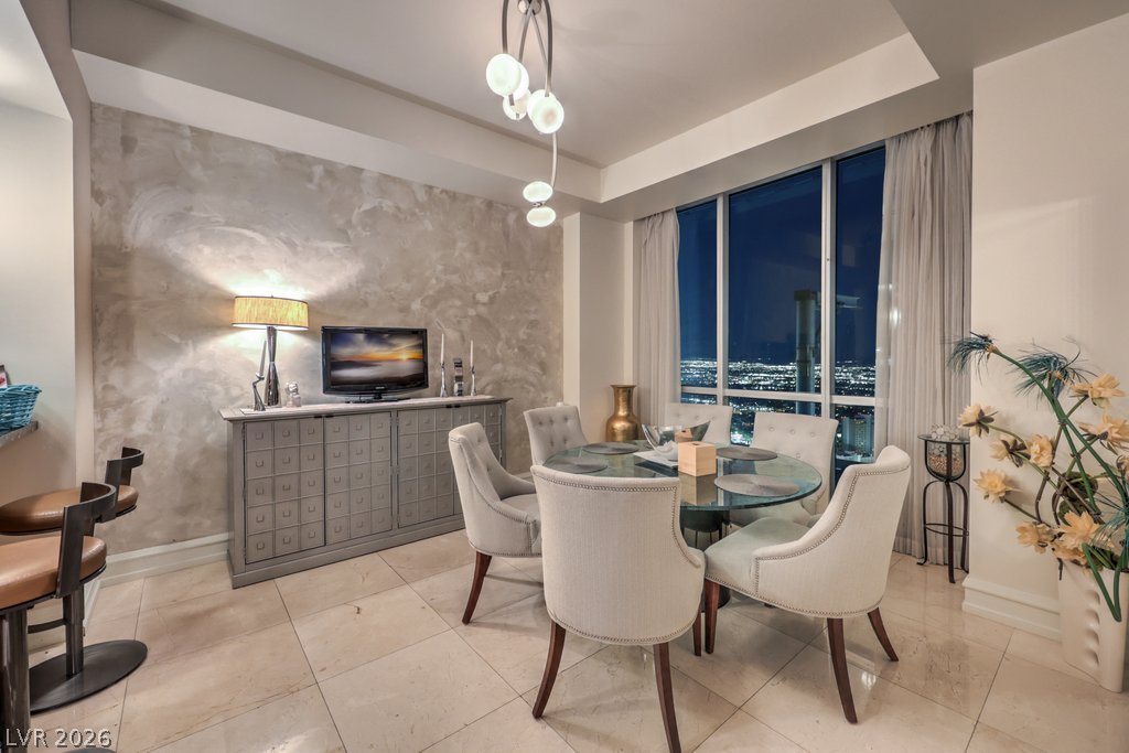 2700 Las Vegas Boulevard 4304