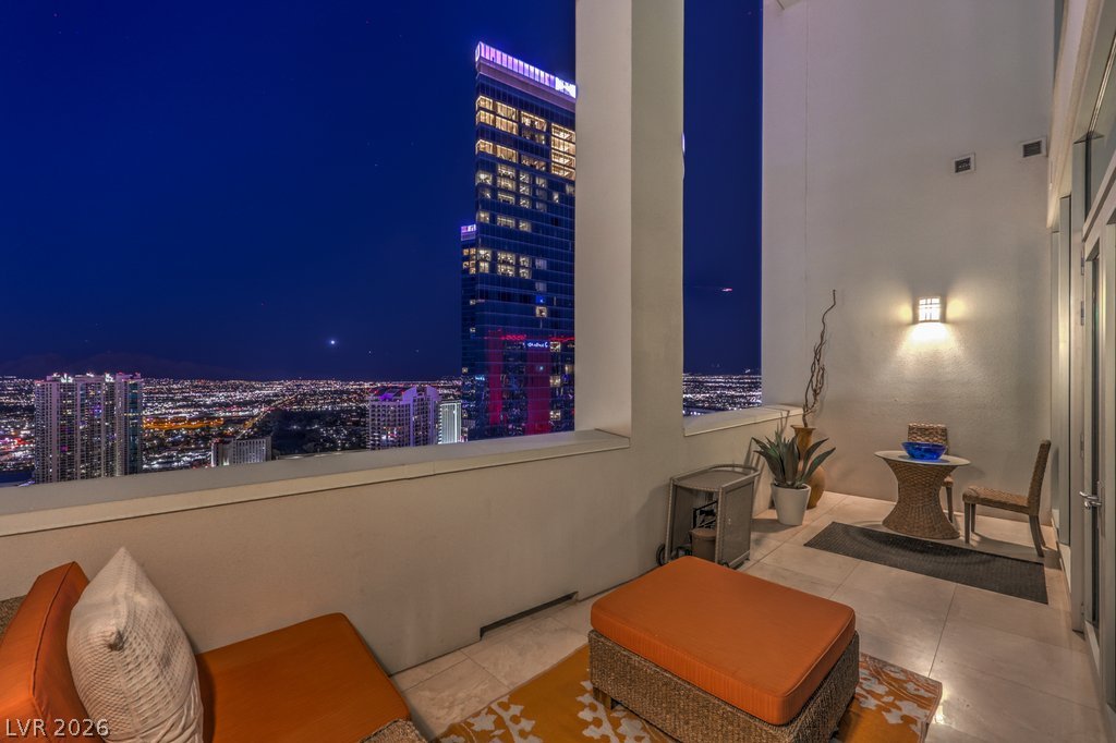 2700 Las Vegas Boulevard 4304