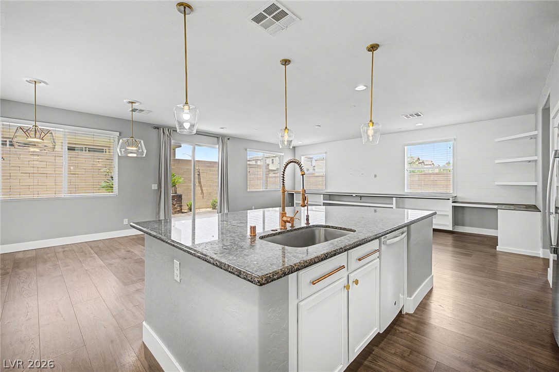 7703 Coral Cactus Court