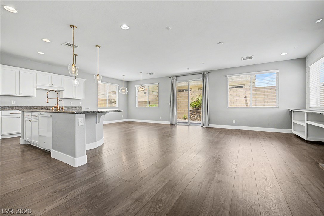 7703 Coral Cactus Court
