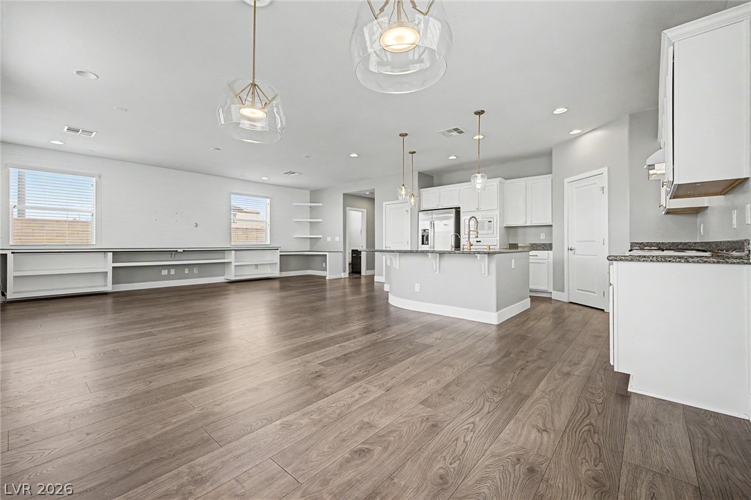 7703 Coral Cactus Court