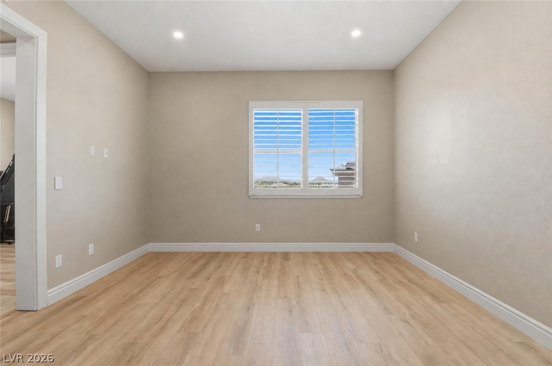 9207 Tesoras Drive 401