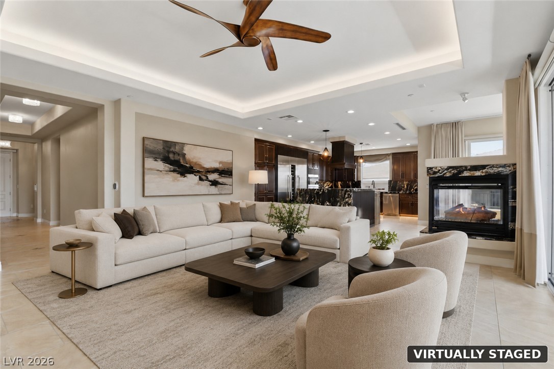 9207 Tesoras Drive 401