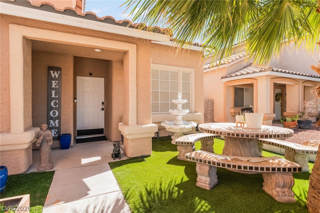 107 Zenith Point Avenue