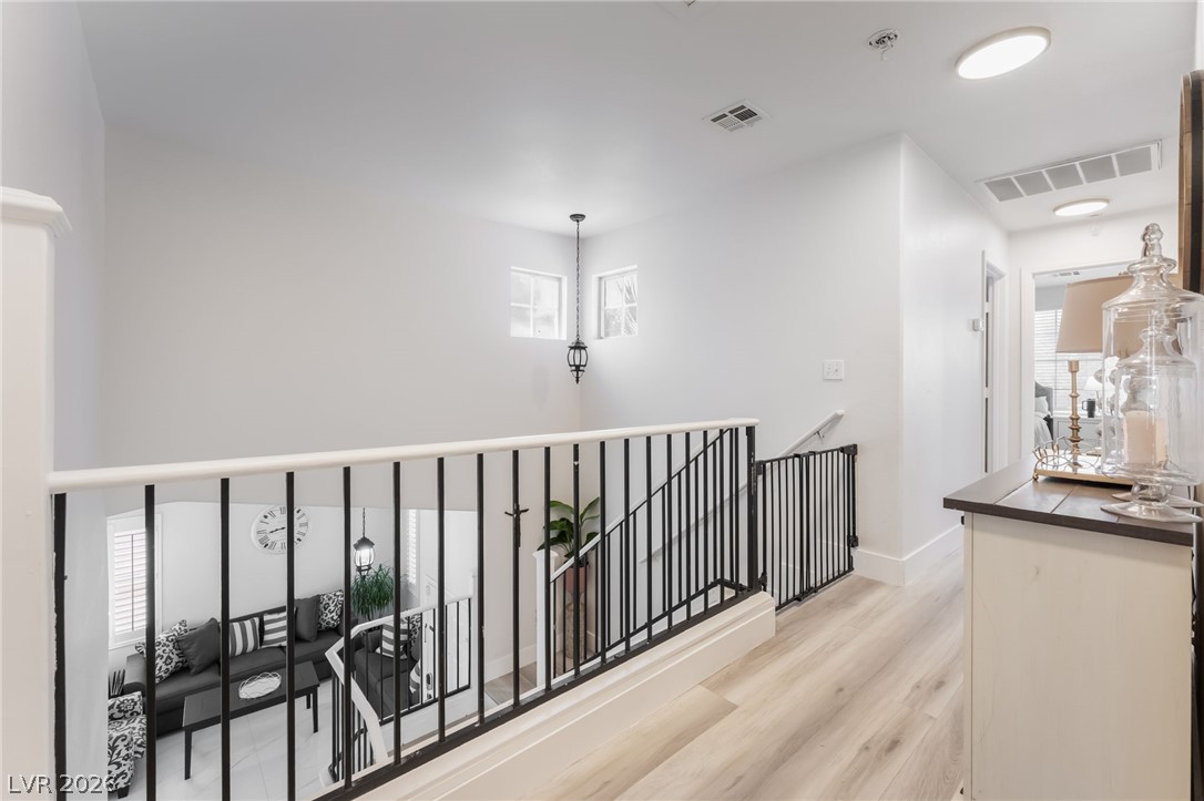 107 Zenith Point Avenue