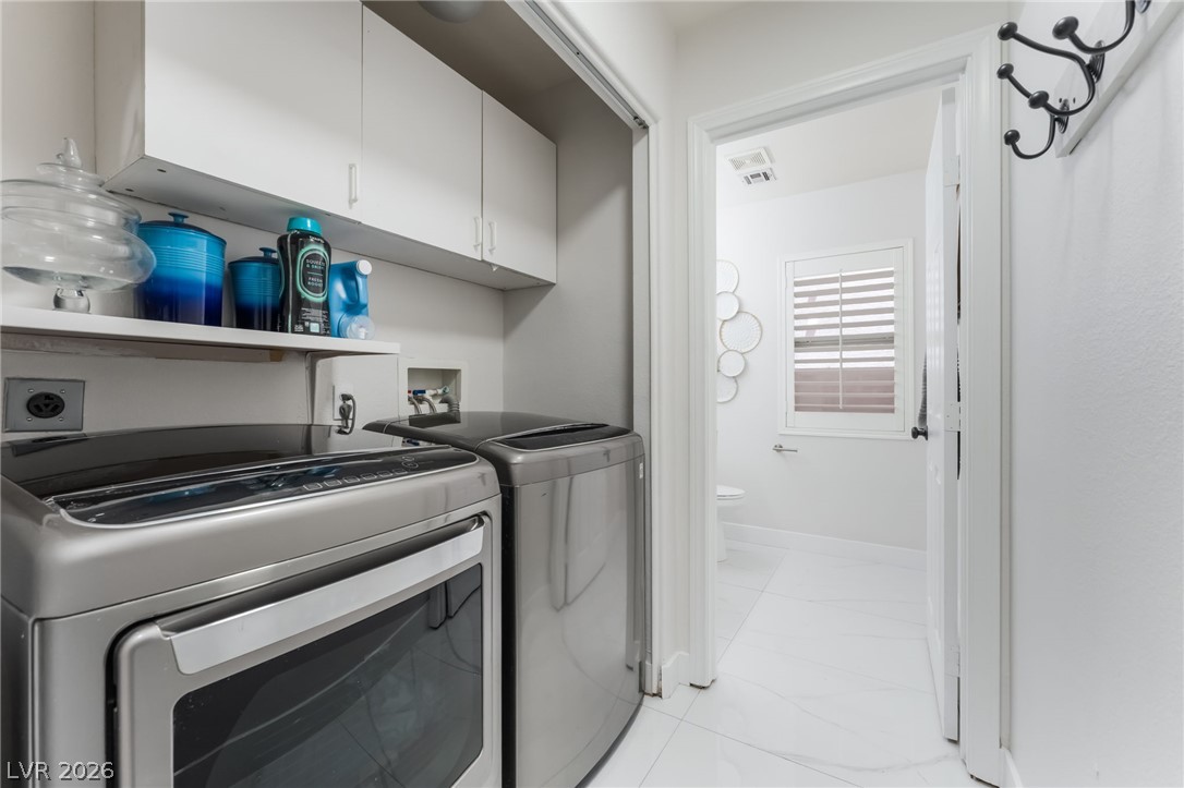 107 Zenith Point Avenue