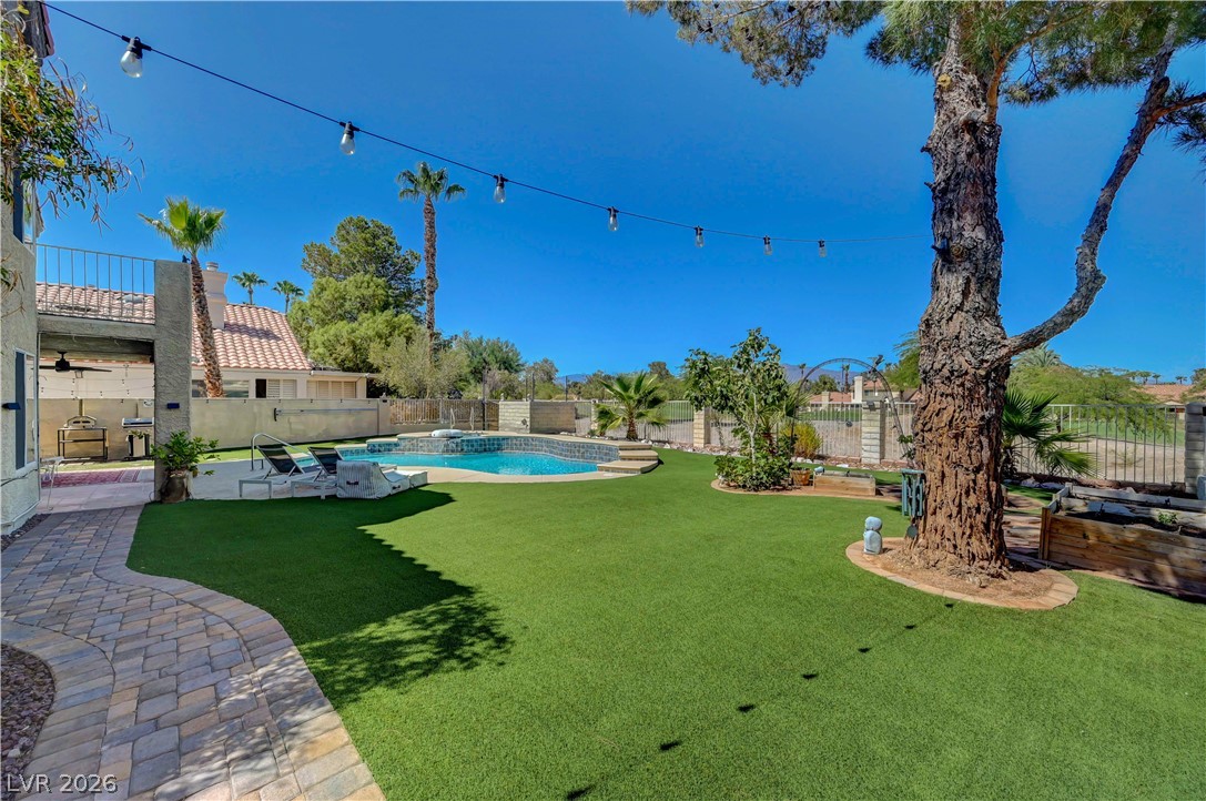 5260 Drifting Dunes Drive