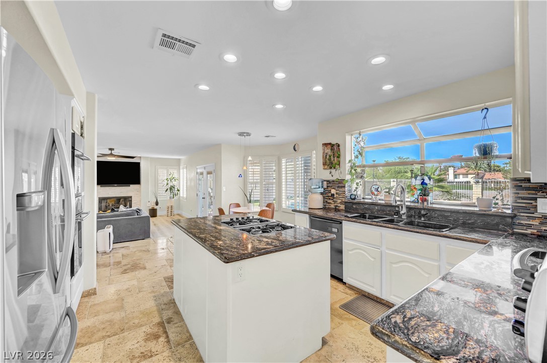 5260 Drifting Dunes Drive