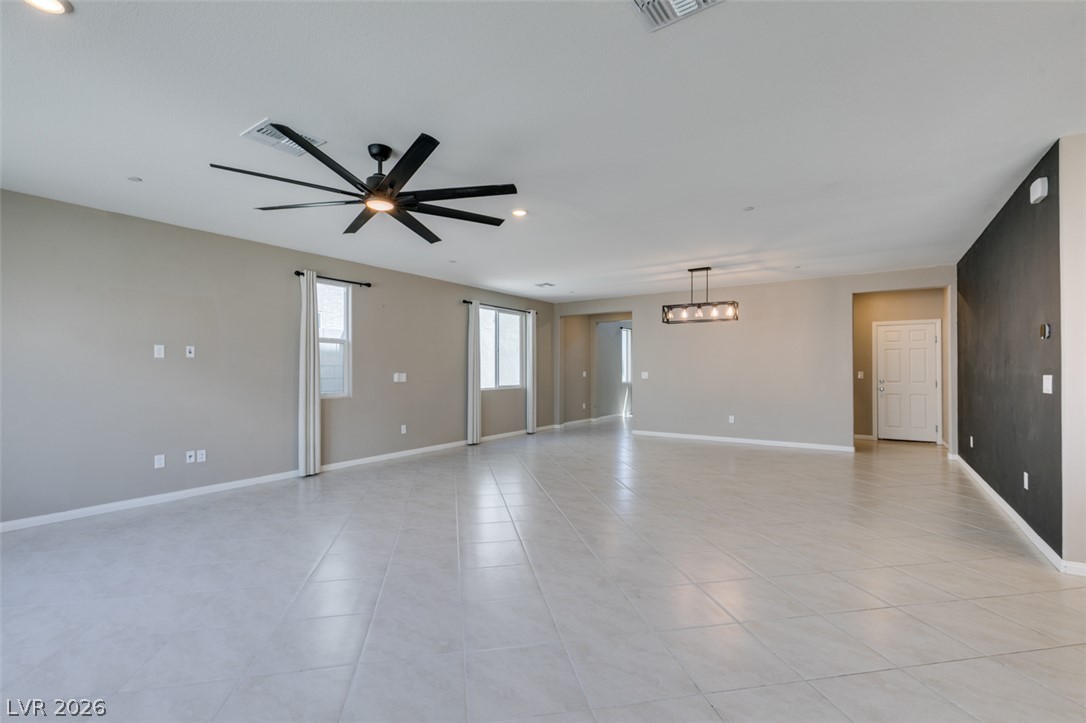 9949 Locking Biner Avenue