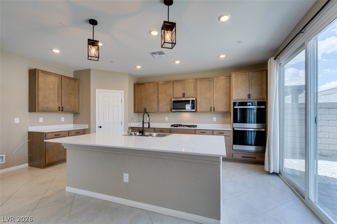 9949 Locking Biner Avenue