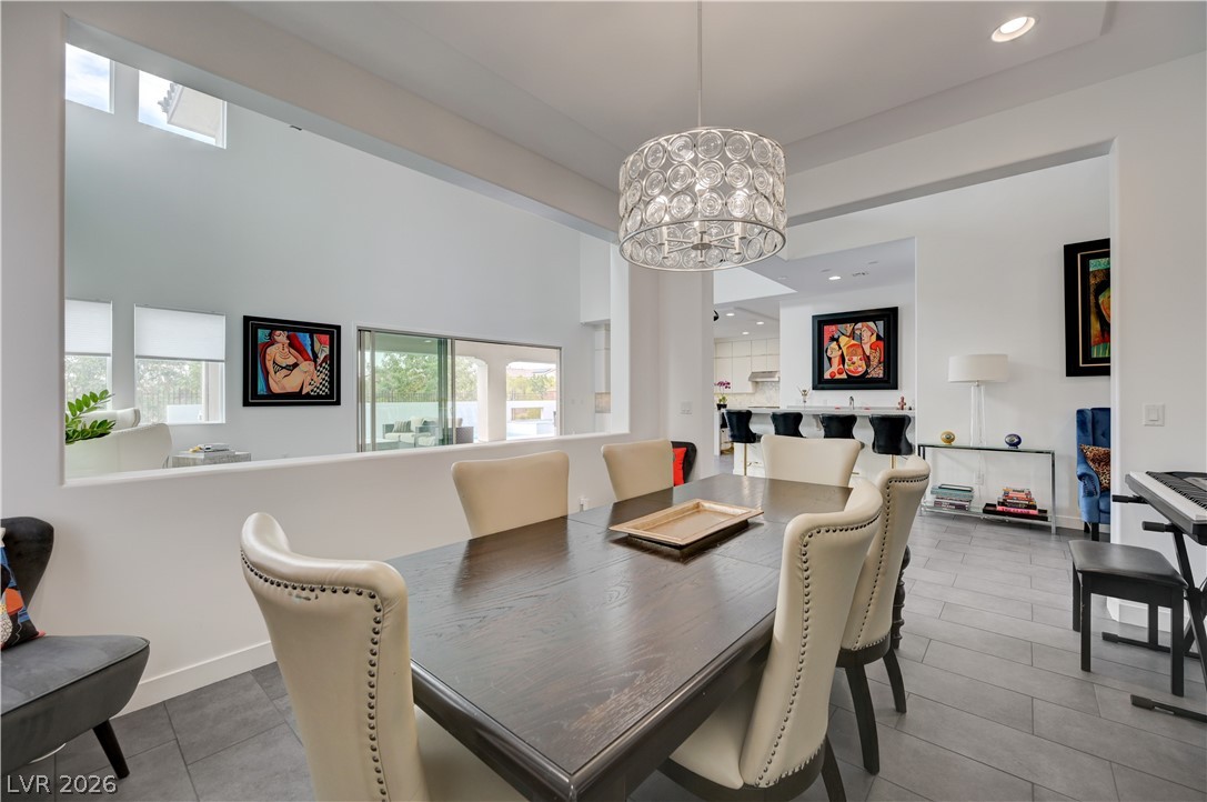 260 Tarragona Breeze Avenue
