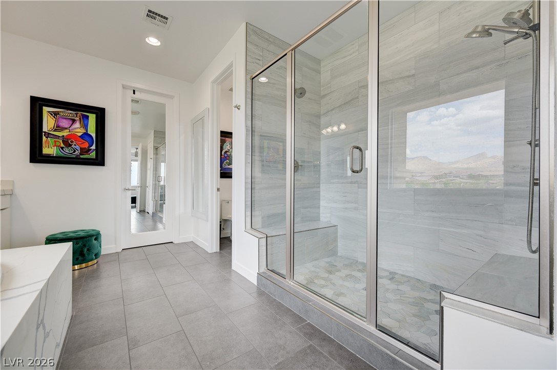 260 Tarragona Breeze Avenue