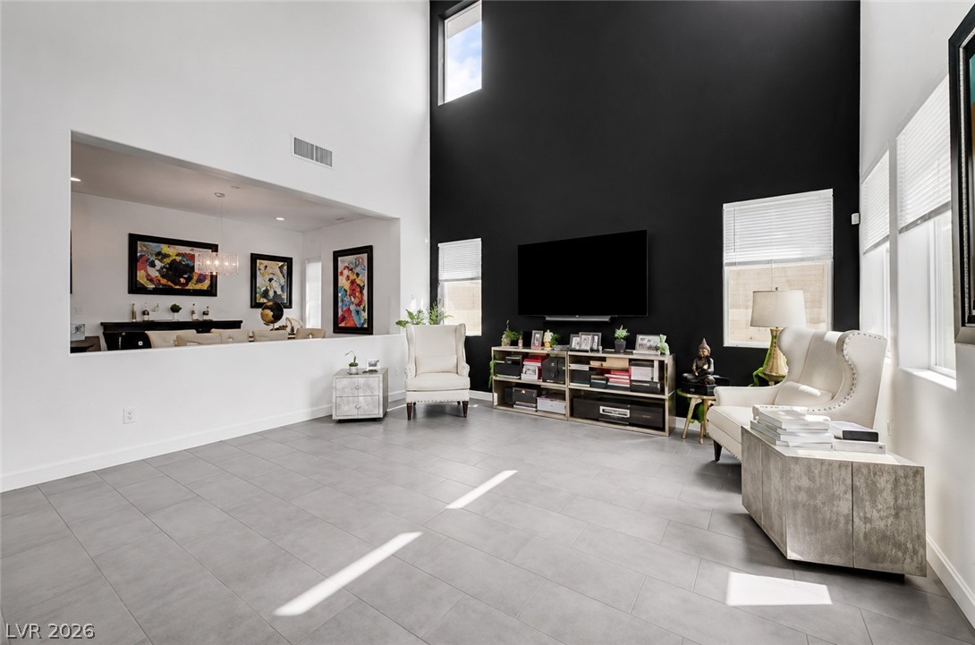 260 Tarragona Breeze Avenue
