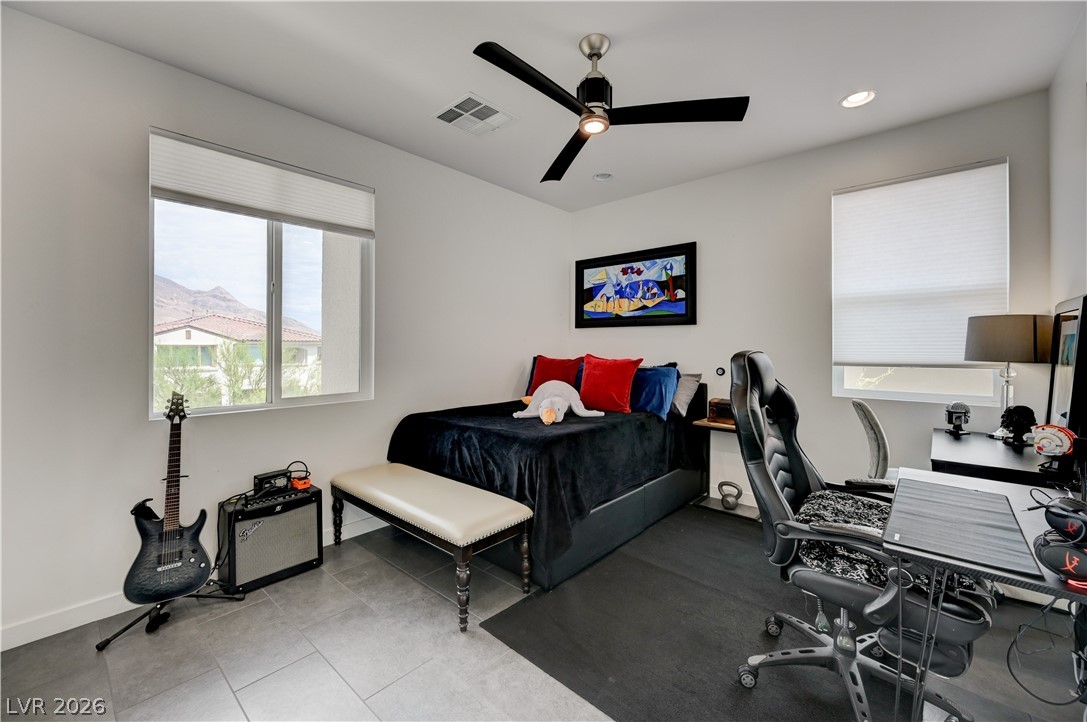 260 Tarragona Breeze Avenue