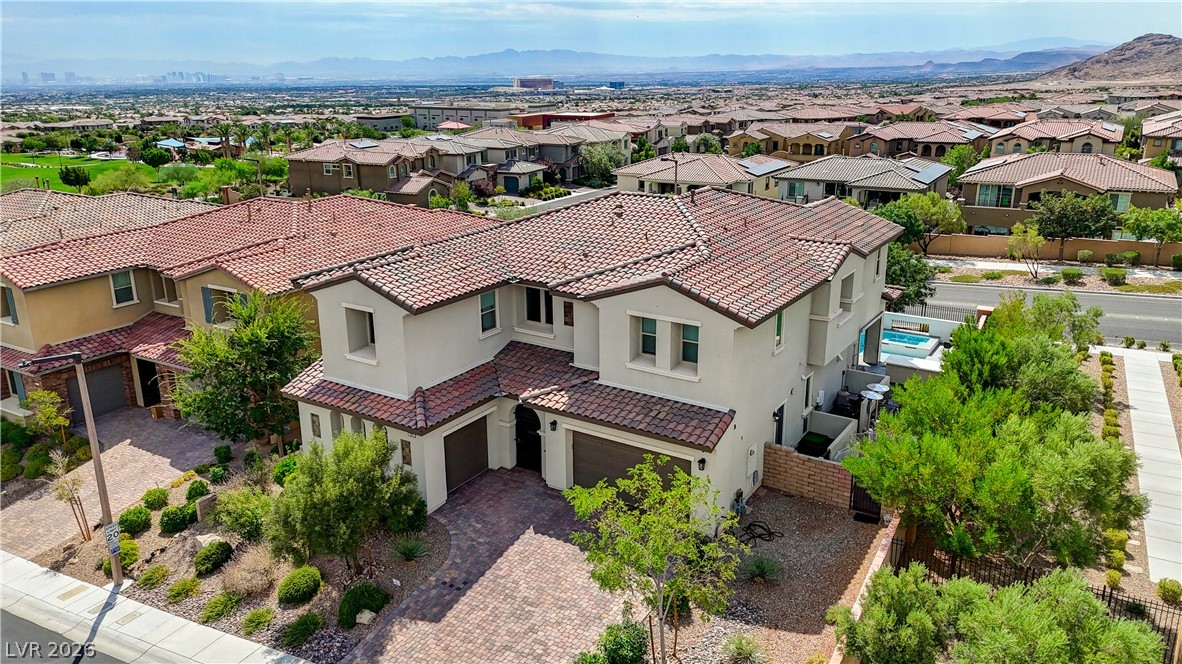260 Tarragona Breeze Avenue
