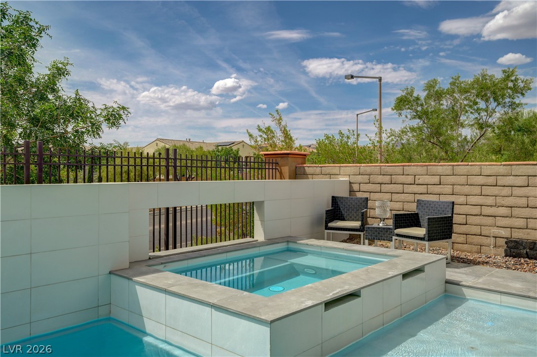 260 Tarragona Breeze Avenue