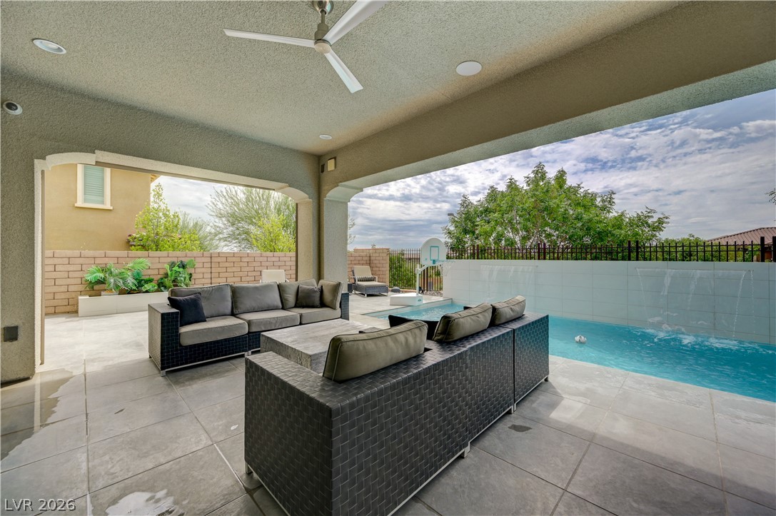 260 Tarragona Breeze Avenue