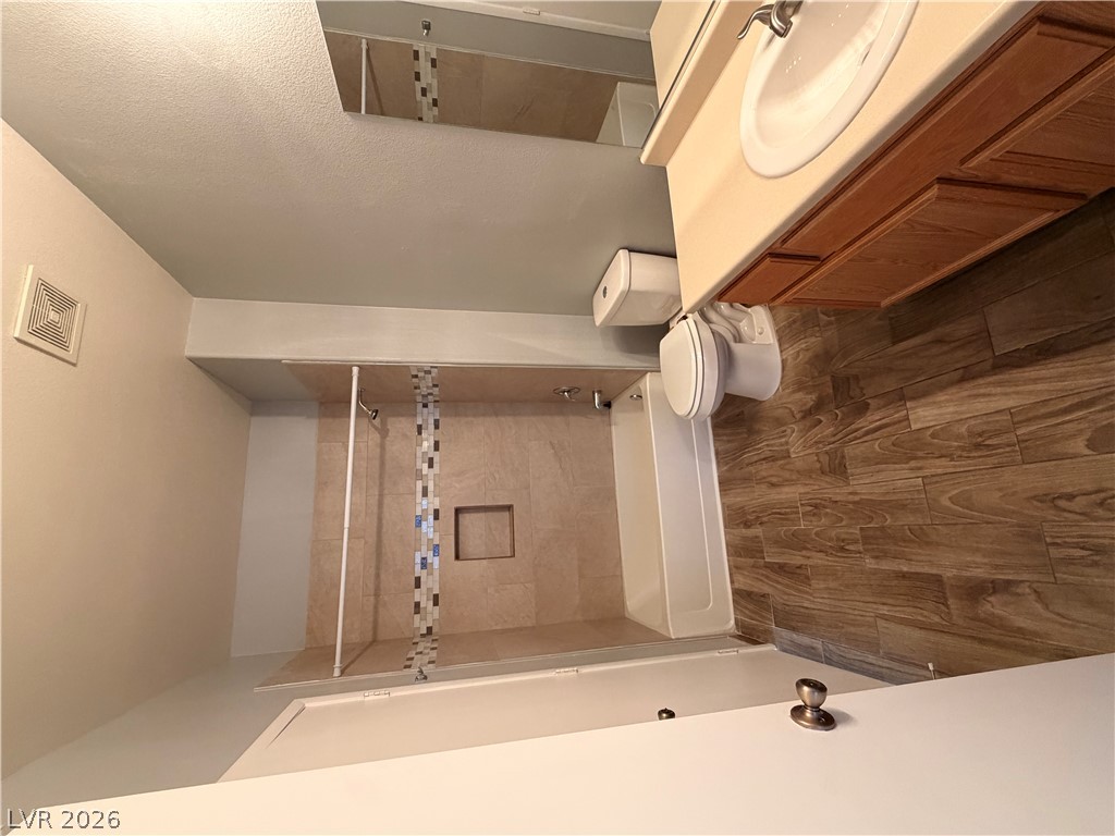 9050 West Warm Springs Road 1153