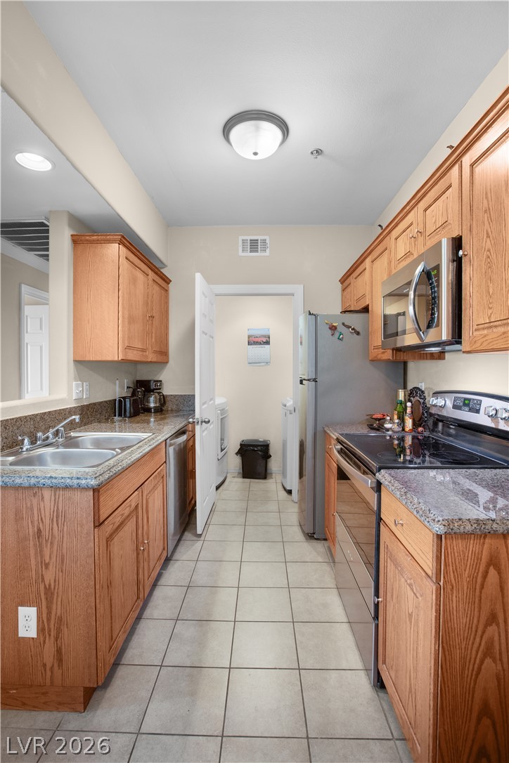 3550 Bay Sands Drive 3077